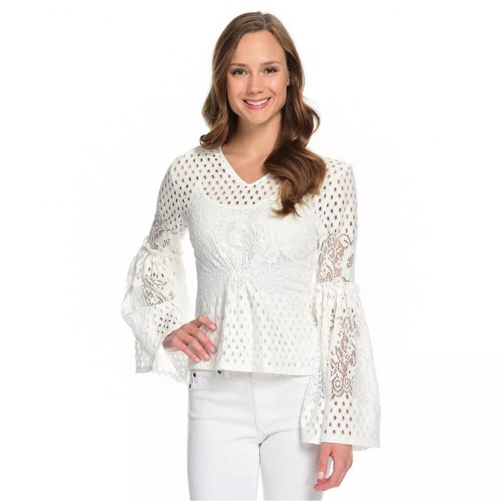 NWOT Marc Bouwer Unlimited White Lace Eyelet V-Neck Bell Sleeve Blouse/Camisole
